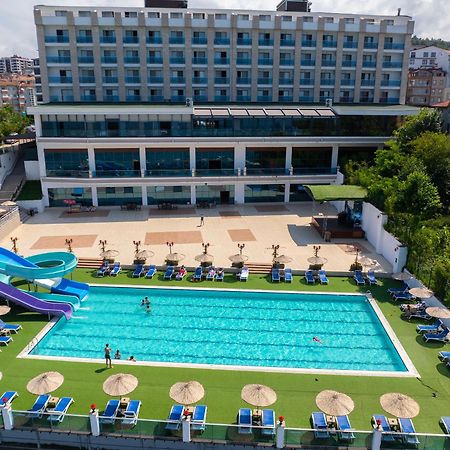 Ramada Resort By Wyndham Unye Zewnętrze zdjęcie