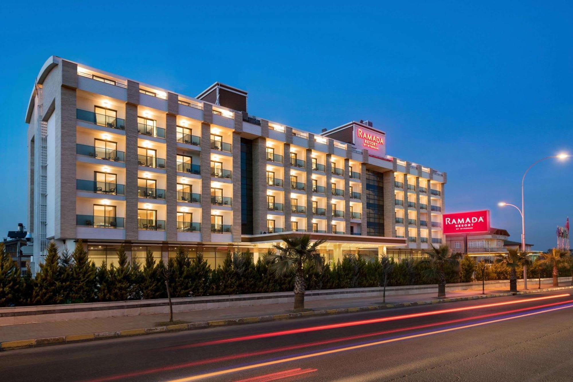 Ramada Resort By Wyndham Unye Zewnętrze zdjęcie