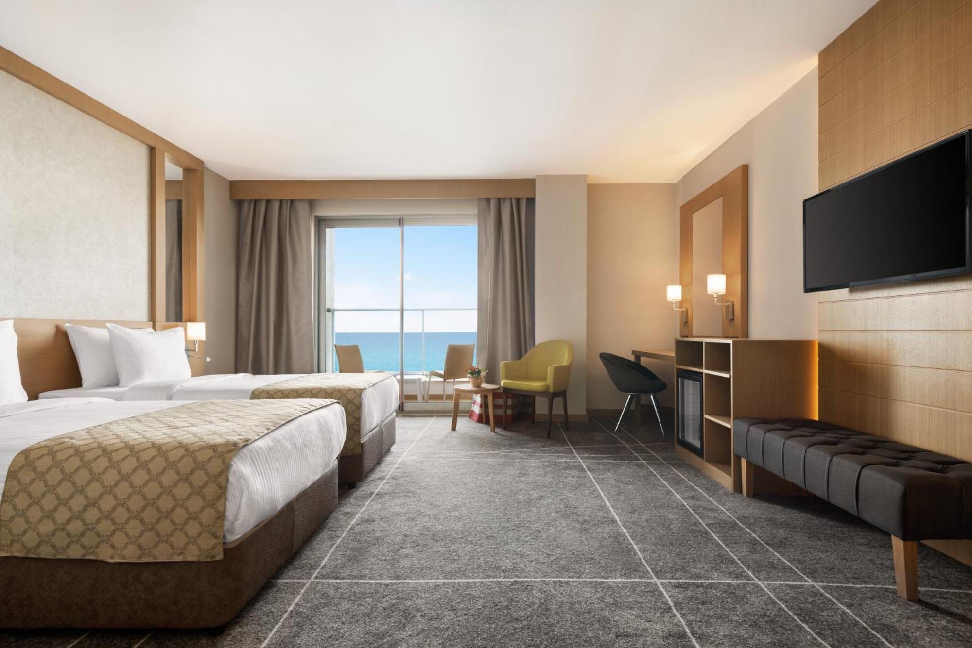 Ramada Resort By Wyndham Unye Zewnętrze zdjęcie