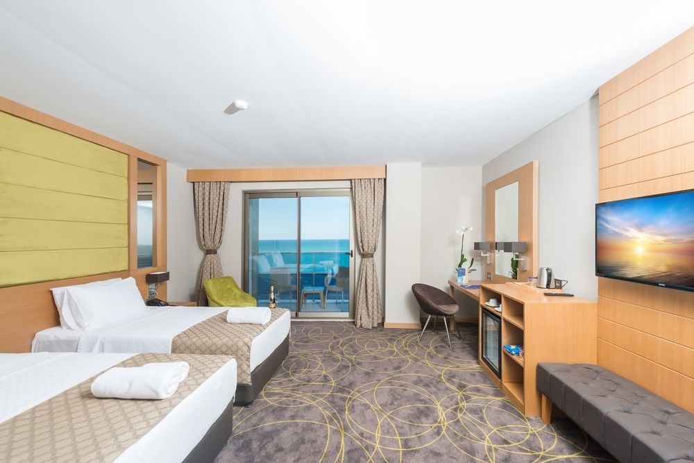 Ramada Resort By Wyndham Unye Zewnętrze zdjęcie