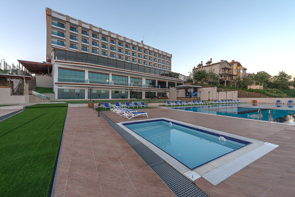 Ramada Resort By Wyndham Unye Zewnętrze zdjęcie