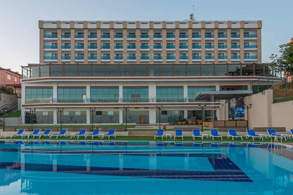 Ramada Resort By Wyndham Unye Zewnętrze zdjęcie