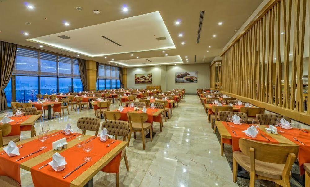 Ramada Resort By Wyndham Unye Zewnętrze zdjęcie